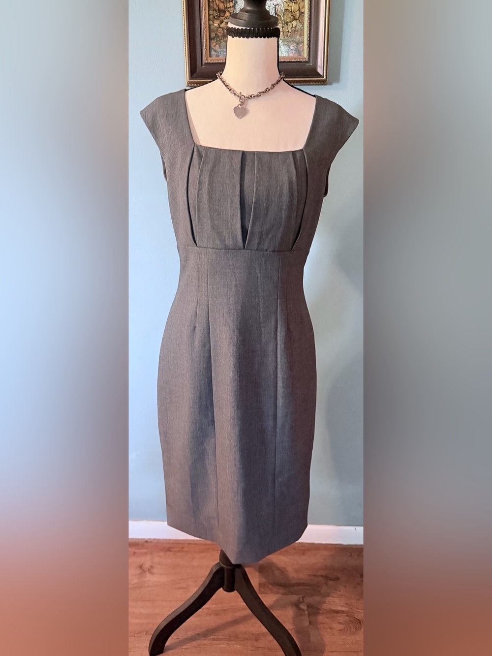 Calvin Klein Gray Pleated Square Neck Sleeveless Sheath Dress Size 6